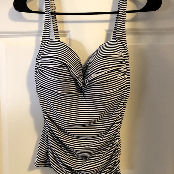 Tankini - Picture 1 of 6